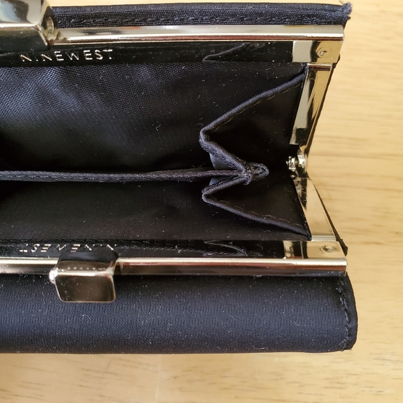 Nine West black wallet - Picture 10 of 13